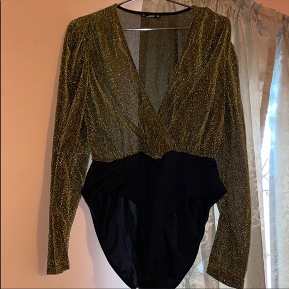 Glitter V neck Bodysuit - Picture 1 of 5